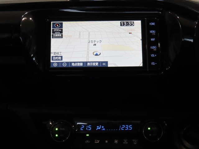 Toyota Hilux 9