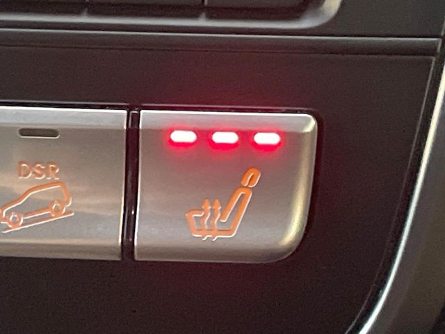Mercedes-Benz GLA-Class 8