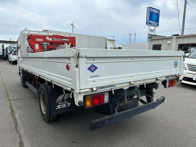 Isuzu Elf 3