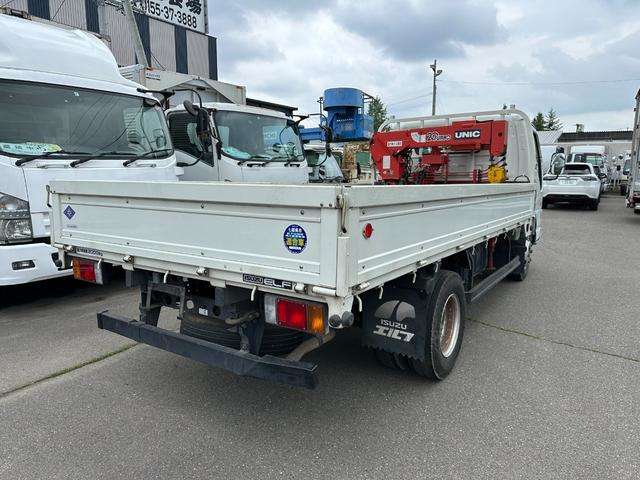 Isuzu Elf 4