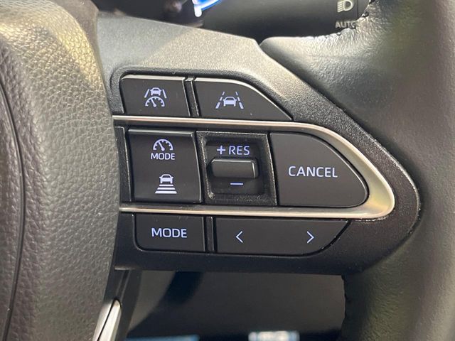 Toyota Voxy 6
