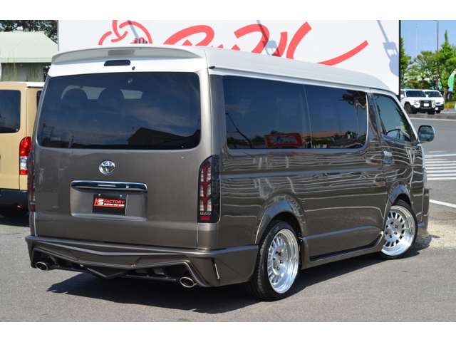 Toyota Hiace 3