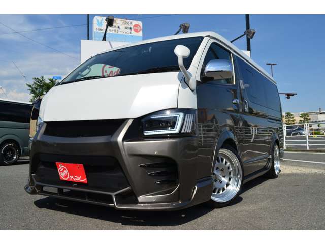 Toyota Hiace 9