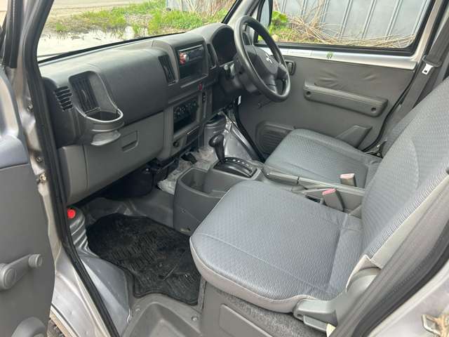 Mitsubishi Minicab Van 9