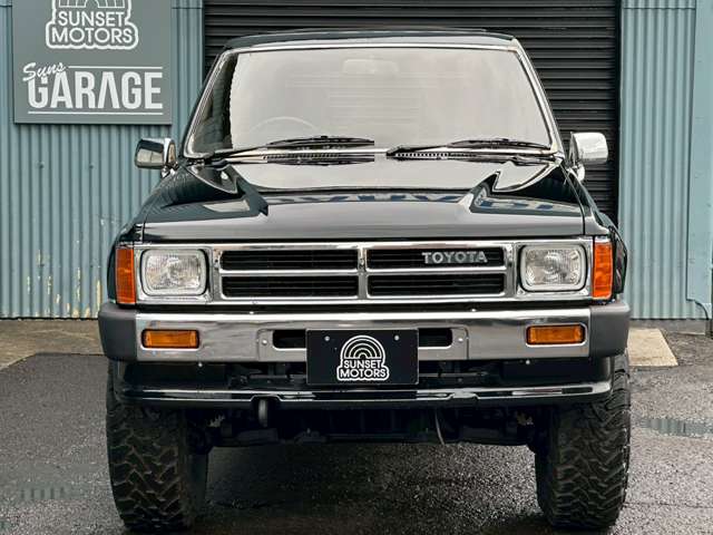 Toyota Hilux Surf 2
