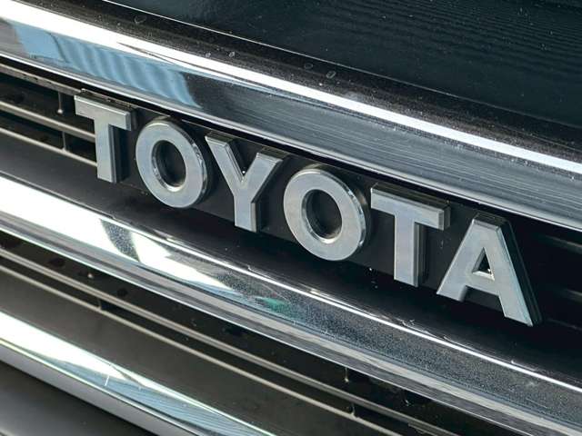 Toyota Hilux Surf 8