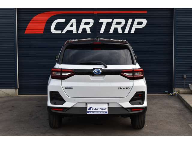 Daihatsu Rocky 6
