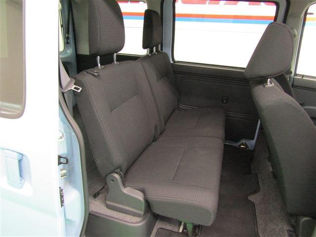Daihatsu Hijet Cargo 8