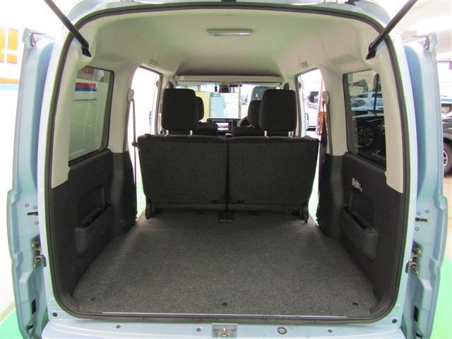 Daihatsu Hijet Cargo 9