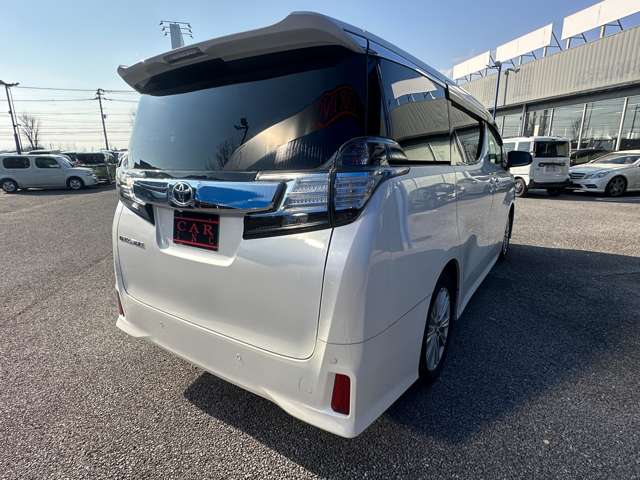 Toyota Vellfire 10