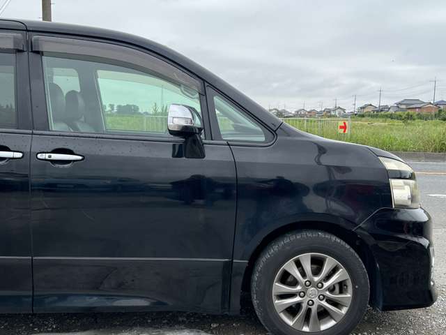 Toyota Voxy 7