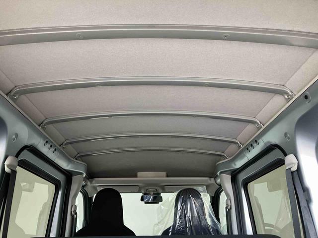 Daihatsu Hijet Cargo 12
