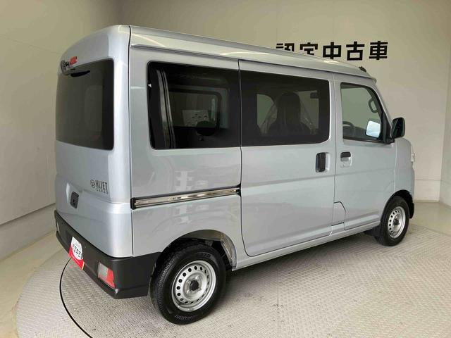 Daihatsu Hijet Cargo 8