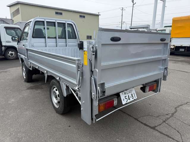 Toyota Light Ace Truck 7