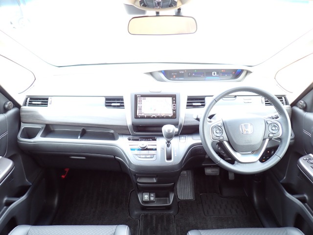 Honda Freed 5