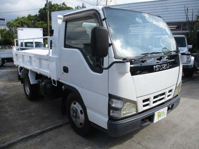 Isuzu Elf 2