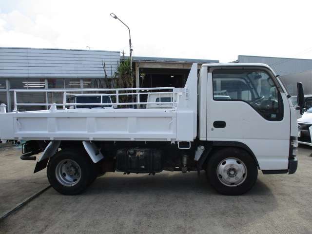 Isuzu Elf 6