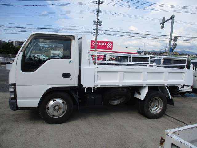 Isuzu Elf 7