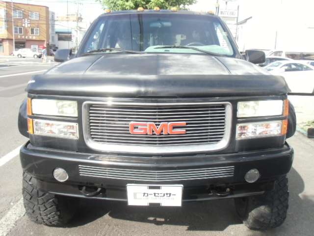 GMC サバーバン 6
