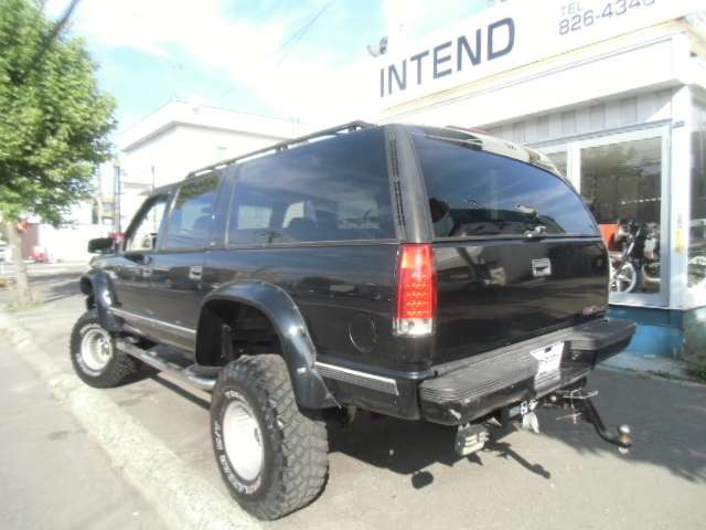GMC サバーバン 9