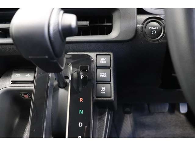 Toyota Sienta 12