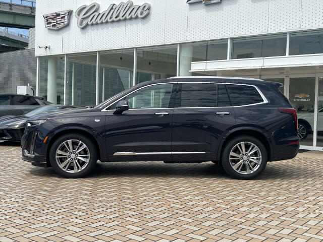 Cadillac XT6 2