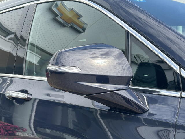 Cadillac XT6 8