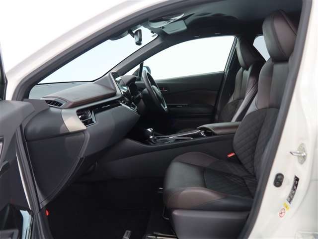 Toyota C-HR 11