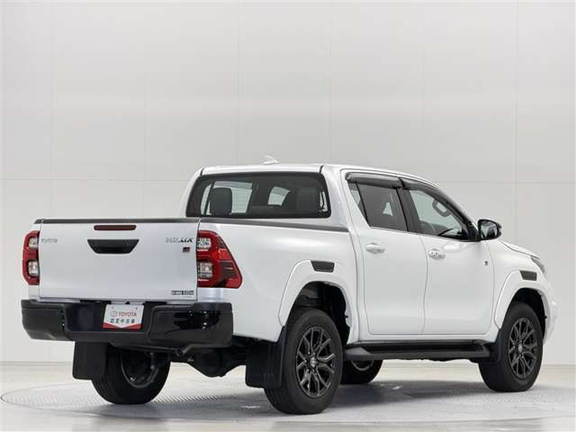 Toyota Hilux 5