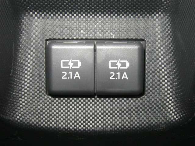 Daihatsu Rocky 11