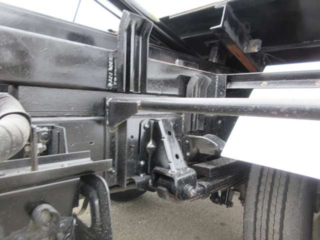 Isuzu Elf 10
