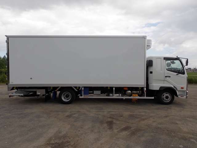 Mitsubishi Fuso Fighter 4