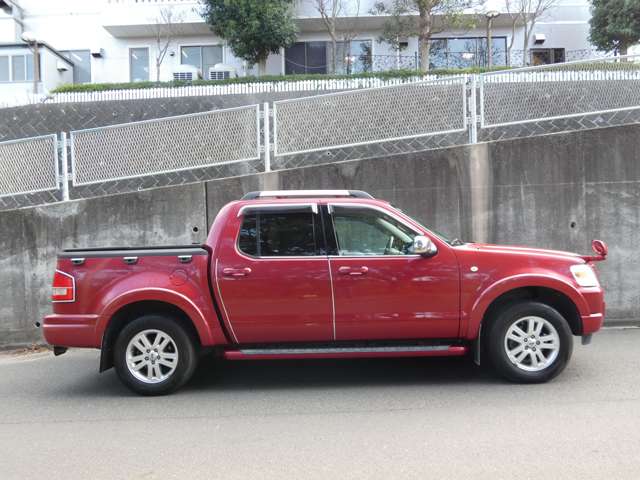 Ford Explorer Sport Trac 5