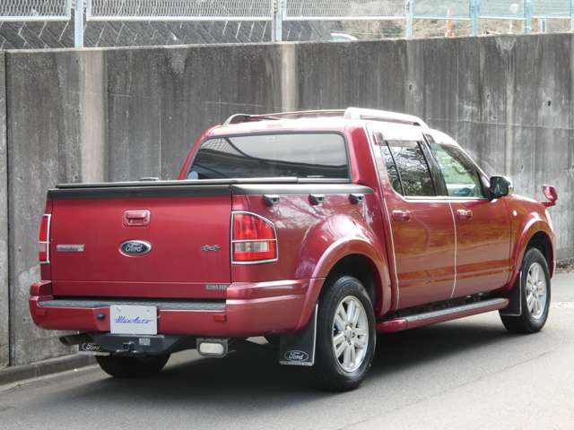 Ford Explorer Sport Trac 6