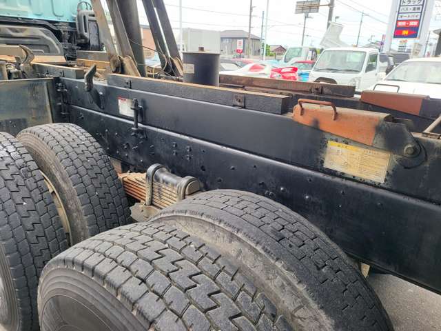 Isuzu Giga 7