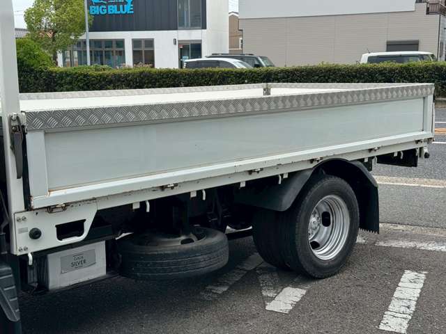 Mitsubishi Fuso Canter 12