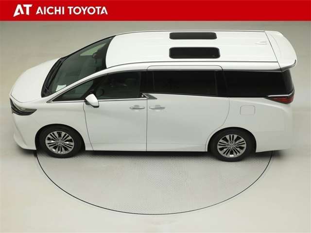 Toyota Alphard Z 11