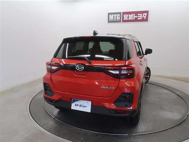 Daihatsu Rocky 11