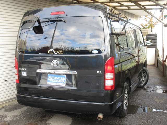 Toyota Hiace 6