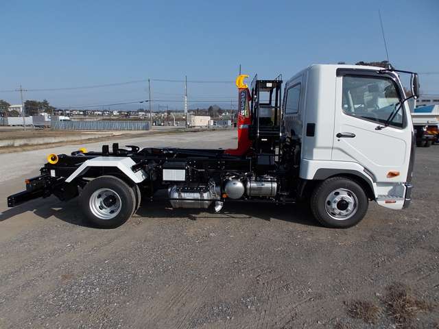 Mitsubishi Fuso Fighter 4