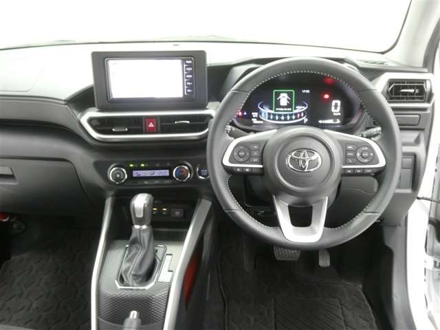 Toyota Raize 4