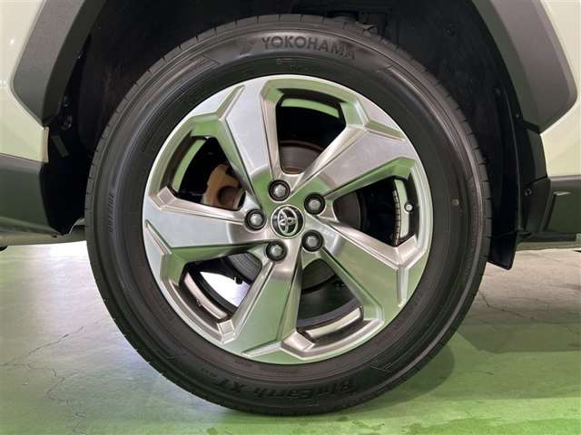 Toyota RAV4 8