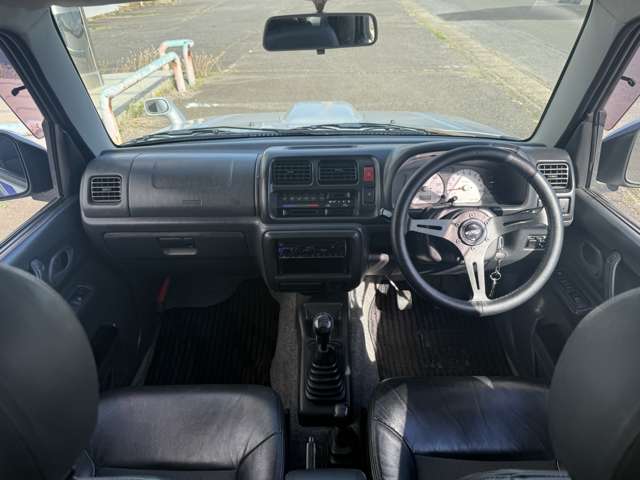 Suzuki Jimny 12