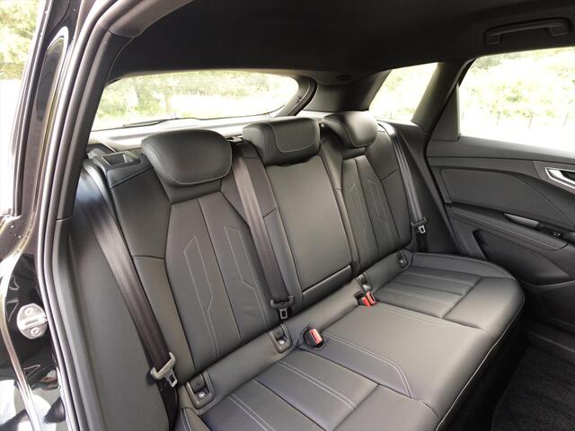 Audi Q4 e-tron 12
