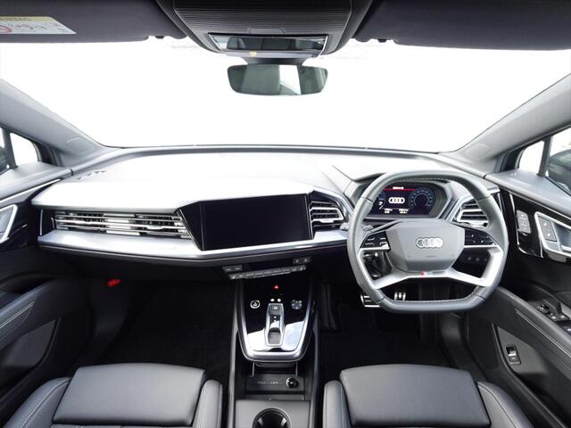 Audi Q4 e-tron 6