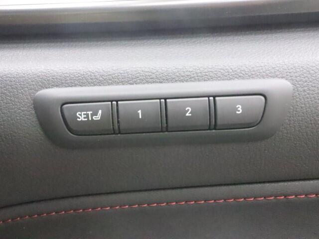 Lexus NX 6