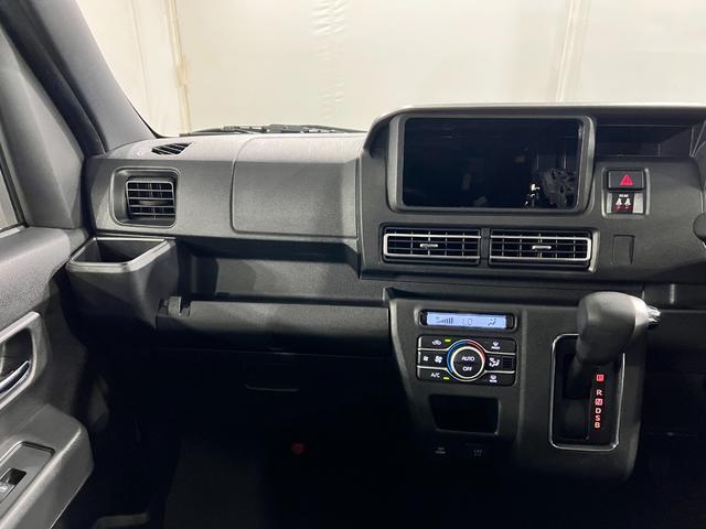 Daihatsu Atrai 6