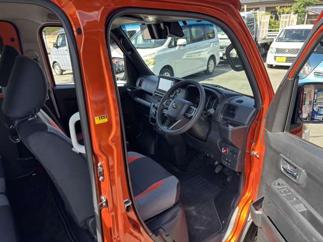 Daihatsu Atrai 12