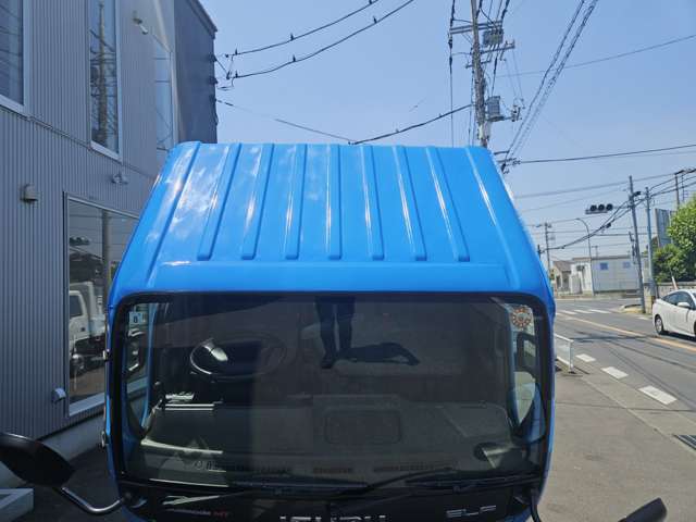 Isuzu Elf 12