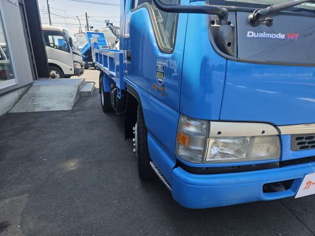 Isuzu Elf 4